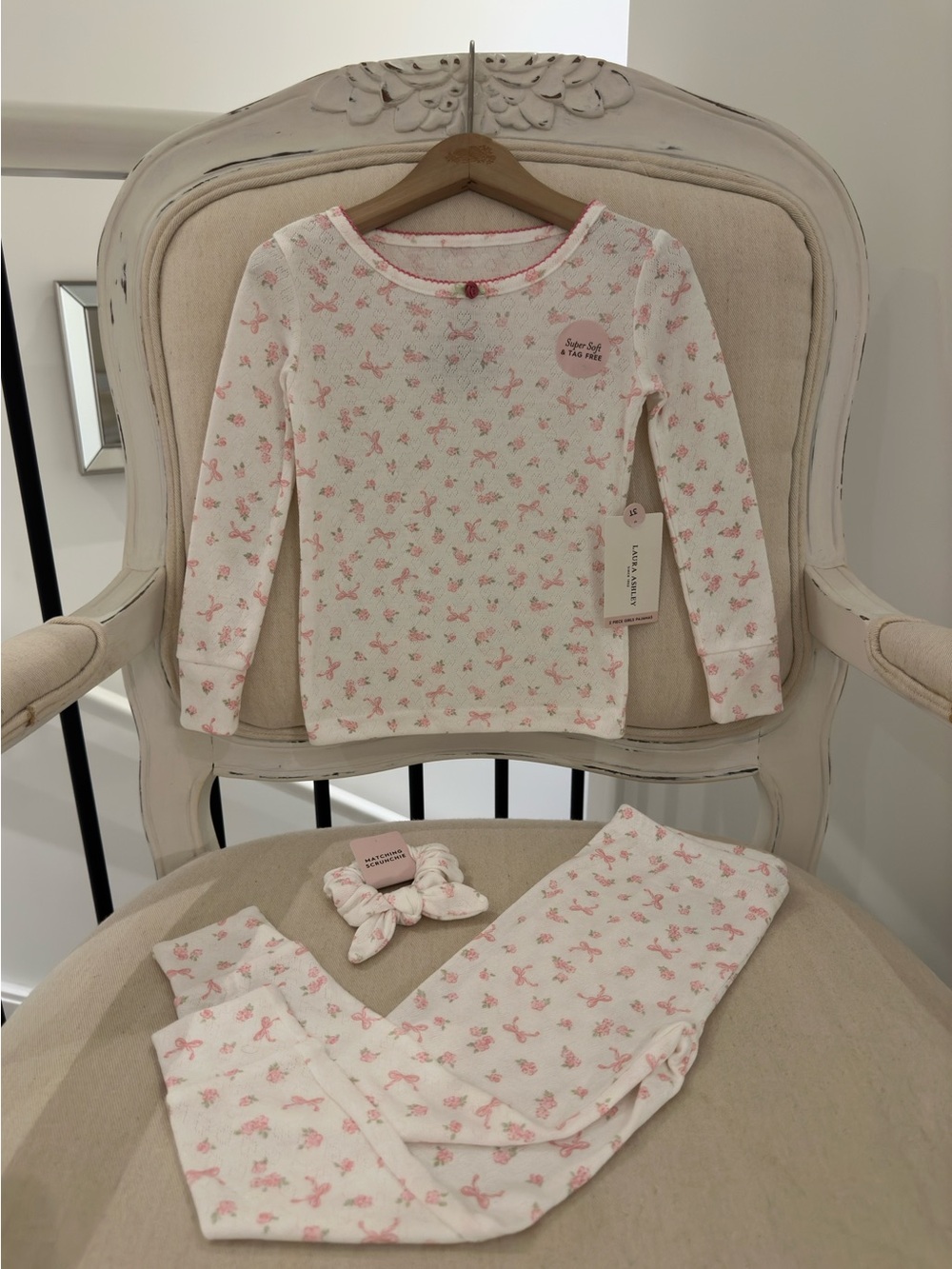 🦢 3T Laura Ashley Pointelle Knit Pink Bow & Roses Three Piece Pajamas Set NWT